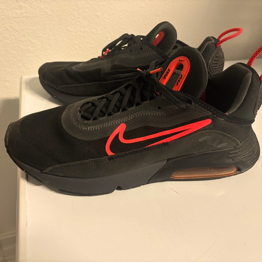 AirMax 2090 - Radiant Red & Black - Size 13